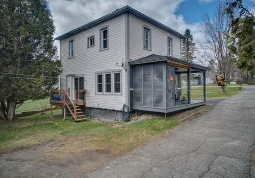 Maison à vendre - 23 Rue Albert, Scotstown, J0B 3B0