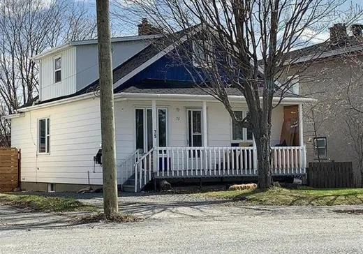 Maison à étages à vendre - 75 Rue Montréal O., Rouyn-Noranda, J9X2Z2