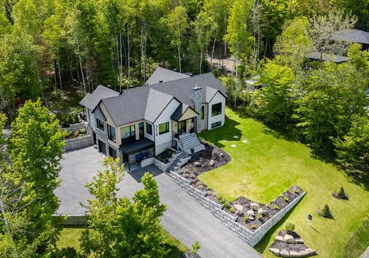 House for sale - 316 Ch. du Versant, Saint-Sauveur, J0R 1K0