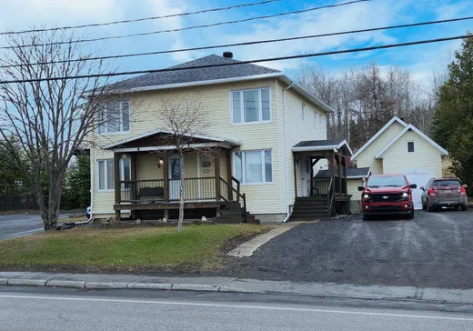 House for sale - 124 Boul. St-Benoit E., Matapedia, G5J 2C4