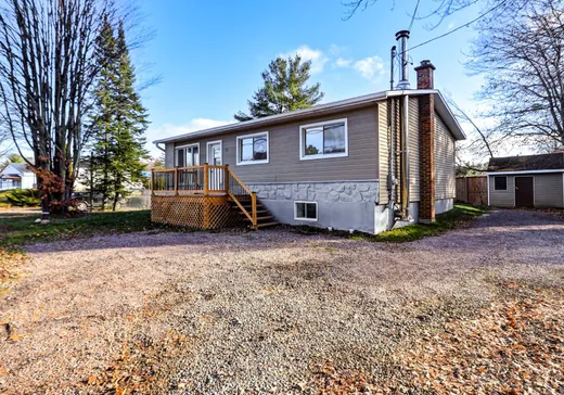 Maison à vendre - 913 Boul. de La Salette, Saint-Jérôme, J5L 2J4