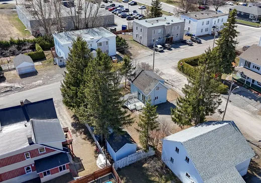 Maison à vendre - 99 Av. Boucherville, Mont-Joli, G5H 1J4