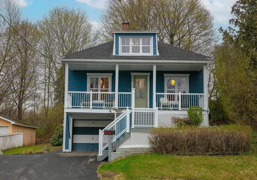 Un étage et demi à vendre - 898 Rue McManamy, Sherbrooke, J1H2N3