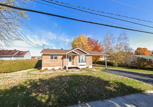 Maison à étages à vendre - 52 Rue Tardif, Kingsey Falls, J0A1B0