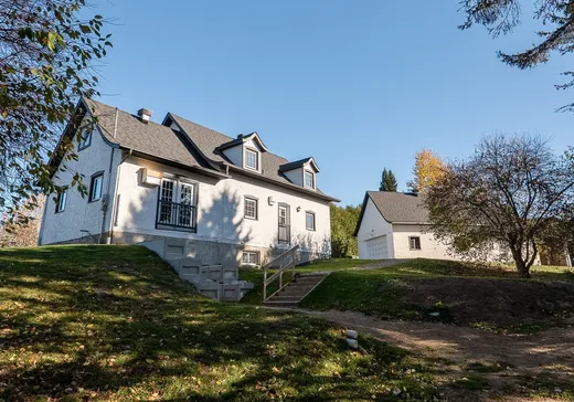 Maison à vendre - 685 Boul. Des Ruisseaux, Mont-Laurier, J9L 0S9