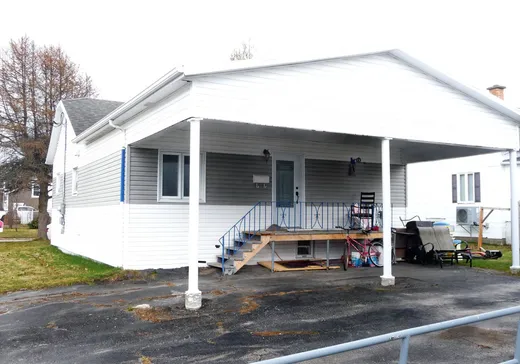 House for sale - 119 Rue Coulombe, Montmagny, G5V 1Y5