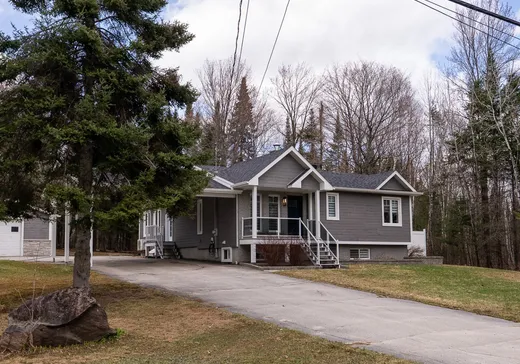 Maison à vendre - 236 Rue de l'Habitat, Mont-Laurier, J9L 3G4