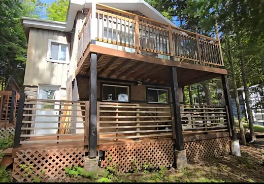 Maison à vendre - 2930 Ch. d'Entrelacs, Entrelacs, J0T 2E0