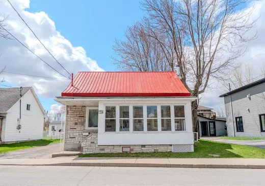 Maison à vendre - 158 Rue Principale, Châteauguay, J6N 0J9