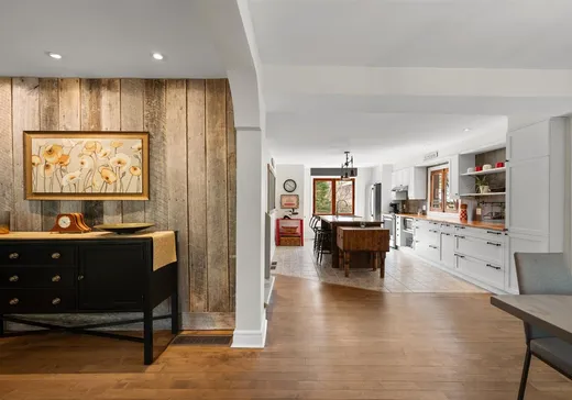 Maison à vendre - 460 Rue Principale, Saint-Sauveur, J0R 1R5