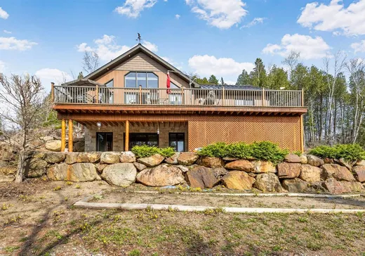 Bungalow à vendre - 48 Ch. du Domaine-du-Lac-Grenville, Grenville, J0V1B0