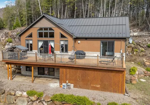 Maison à vendre - 48 Ch. du Domaine-du-Lac-Grenville, Grenville, J0V 1B0