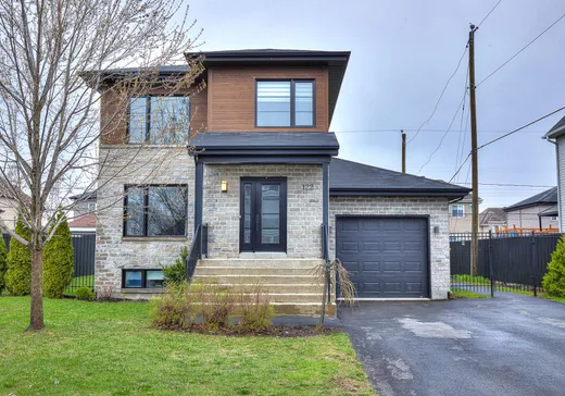 Two or more stories for sale - 122 Av. Chamberry, Les Cedres, J7T0G5