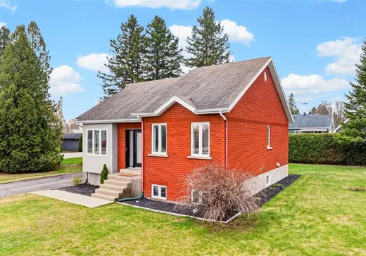 Maison à vendre - 319 Av. de l'Ardoise, Saint-Marc-des-Carrières, G0A 4B0