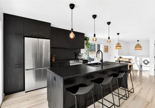 Maison à vendre - 1070 Rue Chalmers, Les Nations, J1H 0M3