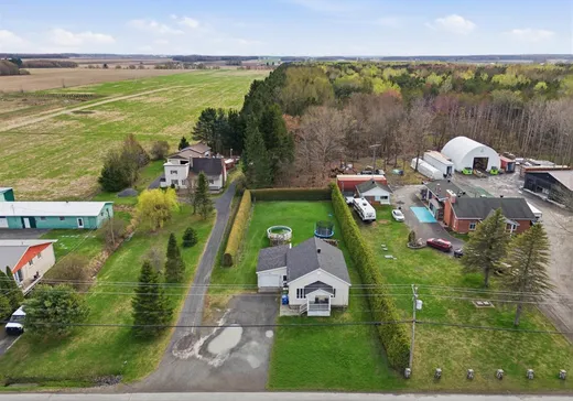 Maison à vendre - 1901 Boul. St-Joseph O., Drummondville, J2B 8A8