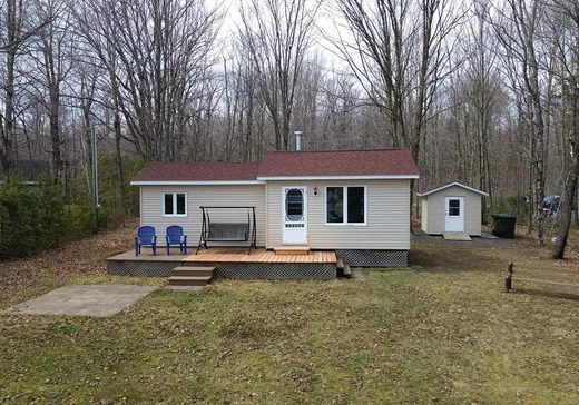 Maison à vendre - 137 Ch. Royer, Lac-Drolet, G0Y 1C0