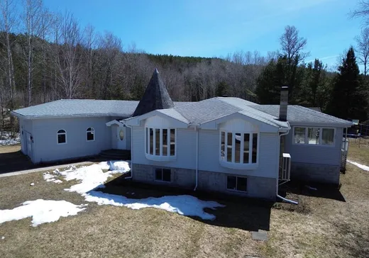 Bungalow à vendre - 1035 Ch. du Golf, Ville-Marie, J9V1M5
