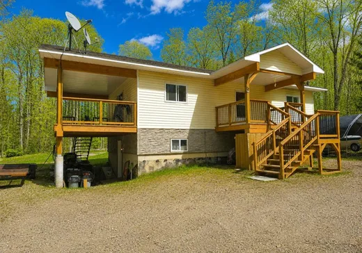 Bungalow for sale - 9 Ch. Desormeaux, Otter Lake, J0X2P0