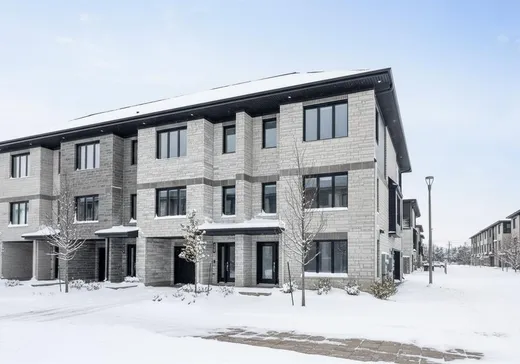 Maison à étages à vendre - 4490 Rue Gilles-Tremblay, Vaudreuil-Dorion, J7V3V8
