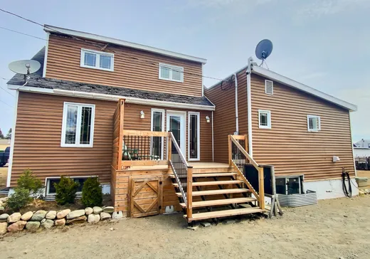 House for sale - 8 4e Avenue E., Rouyn-Noranda, J0Y 1C0