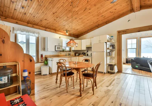 Maison à vendre - 134 Ch. du Lac-Venne S., Papineauville, J0V 1E0