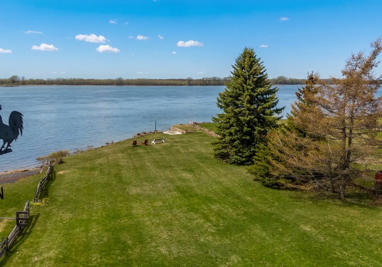 1163 Route Marie-Victorin — photo 2