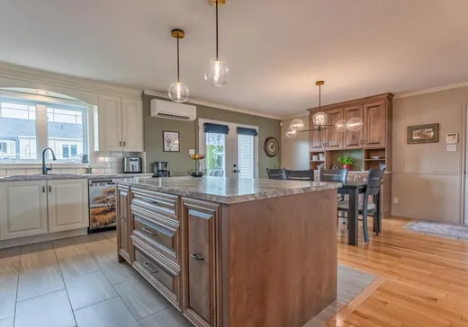 House for sale - 18 Rue Paré, Warwick, J0A 1M0