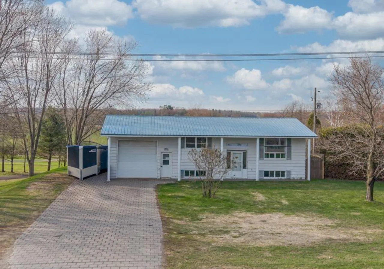 1270 Route 161 — photo 1