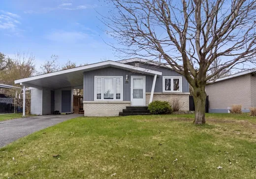 Two or more stories for sale - 23 Av. Rodolphe, Notre-Dame-des-Prairies, J6E1C8