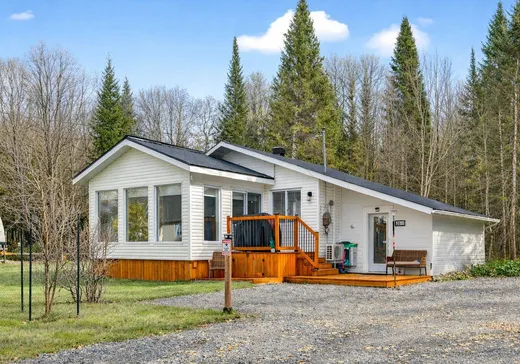 Two or more stories for sale - 3611 Ch. des Aulnes, Nominingue, J0W1R0