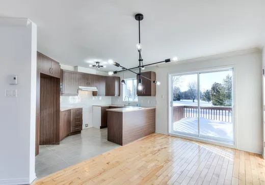 Maison à vendre - 213 Rue Graham-Cooke, Saint-Zotique, J0P 1Z0