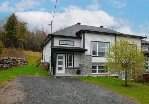 Bungalow à vendre - 1762 Rue des Pois-de-Senteur, Fleurimont, J1E0L7