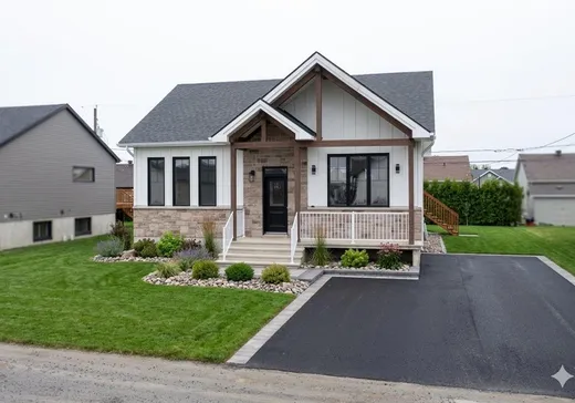 House for sale - 800 Rue du Campanile, Drummondville, J2B 8W7