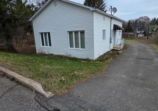 Maison à vendre - 2232 Rue Labelle, Shawinigan, G9N 5H9