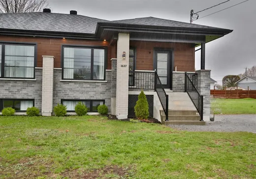 Bungalow à vendre - 1637 Rue Laliberté, Acton Vale, J0H1A0