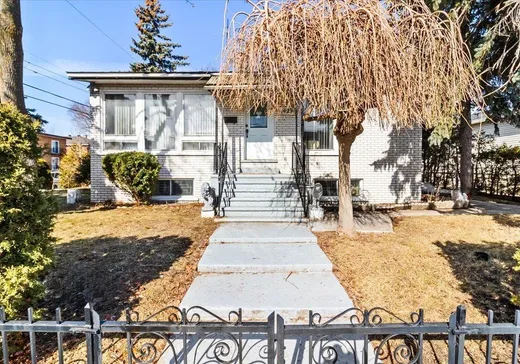 Bungalow à vendre - 1429 Rue de la Providence, Longueuil, J4K1B6