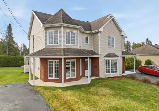 Bungalow à vendre - 882 162e Rue, Saint-Georges, G5Z0A7