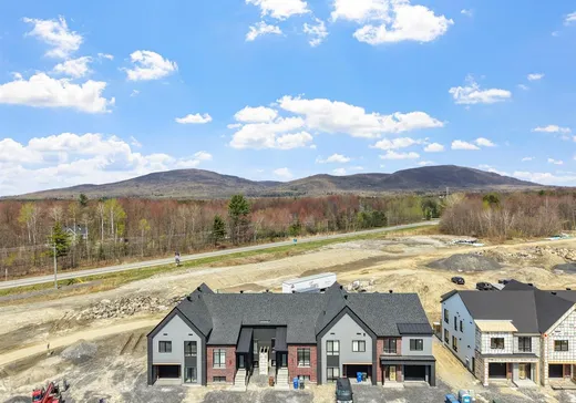 Maison à vendre - 57 Rue Samara, Bromont, J2L 0T7