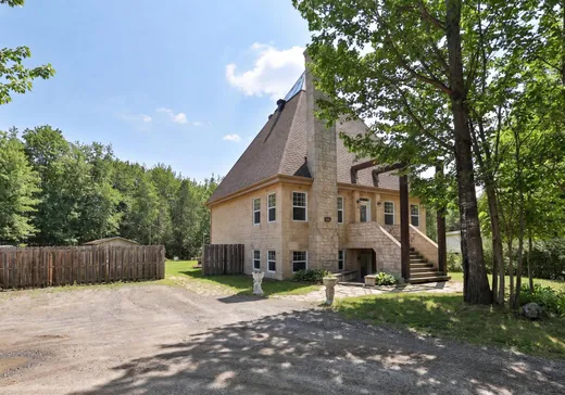 Maison à étages à vendre - 235 Côte St-Nicholas, Saint-Colomban, J5K1M1