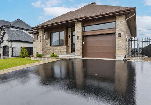 Maison à étages à vendre - 3248 Boul. des Pins, Sainte-Marthe-sur-le-Lac, J0N1P0