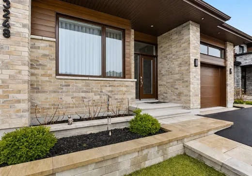 Maison à vendre - 3248 Boul. des Pins, Sainte-Marthe-sur-le-Lac, J0N 1P0