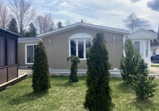 House for sale - 315 Route 112, St-Etienne-De-Bolton, J0E 2E0