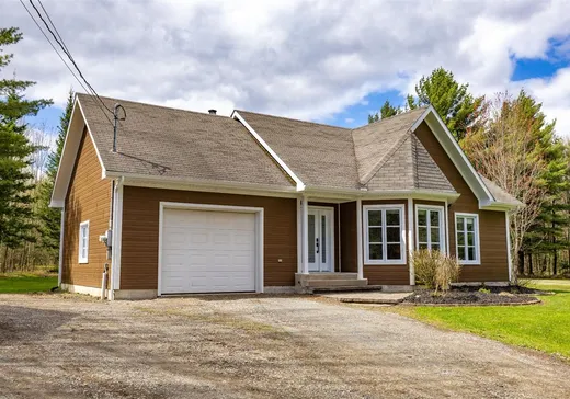 Maison à vendre - 653 Ch. du Bocage, Valcourt, J0E 2L1