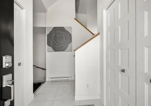 Maison à vendre - 237 Rue des Écoliers, Granby, J2H 2N7