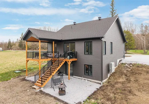 House for sale - 39 Ch. des Érables, Stukely, J0E 2J0