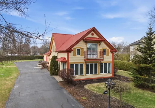 House for sale - 120 Rg de l'Ile-St-Jean, St-Francois-Du-Lac, J0G 1M0