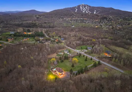 Maison à étages à vendre - 337 Ch. de Lotbinière, Bromont, J2L1H4