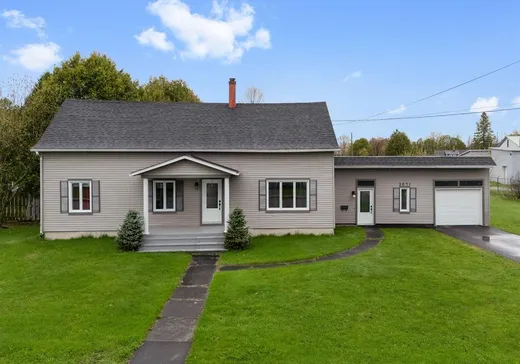 House for sale - 2071 Rue Dandenault, Lawerenceville, J0E 1W0