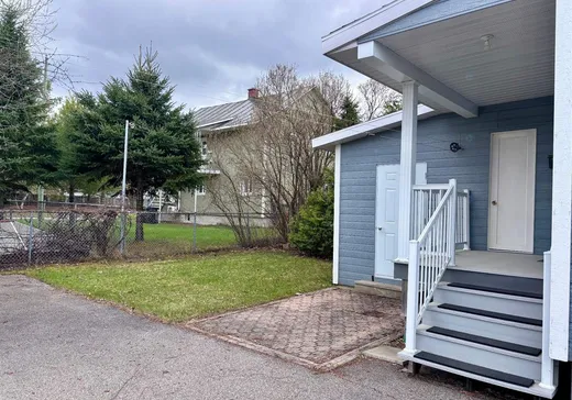 House for sale - 379 Rue St-Pierre, Saint-Raymond, G3L 1R3